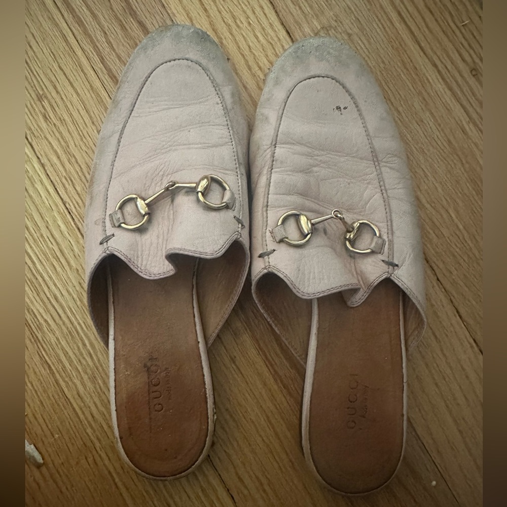 Very loved pink Guccis mule slides